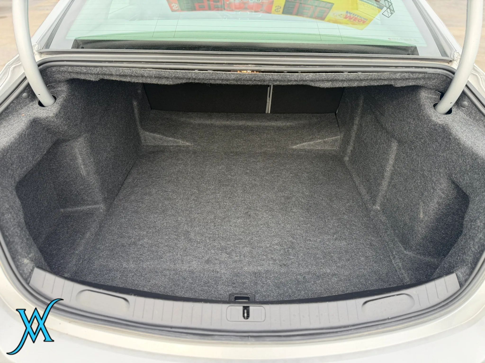 Used 2018 Chevrolet Impala LS FWD image 37