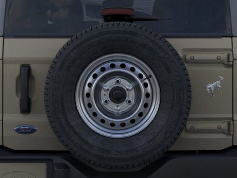 New 2025 Ford Bronco Base image 24