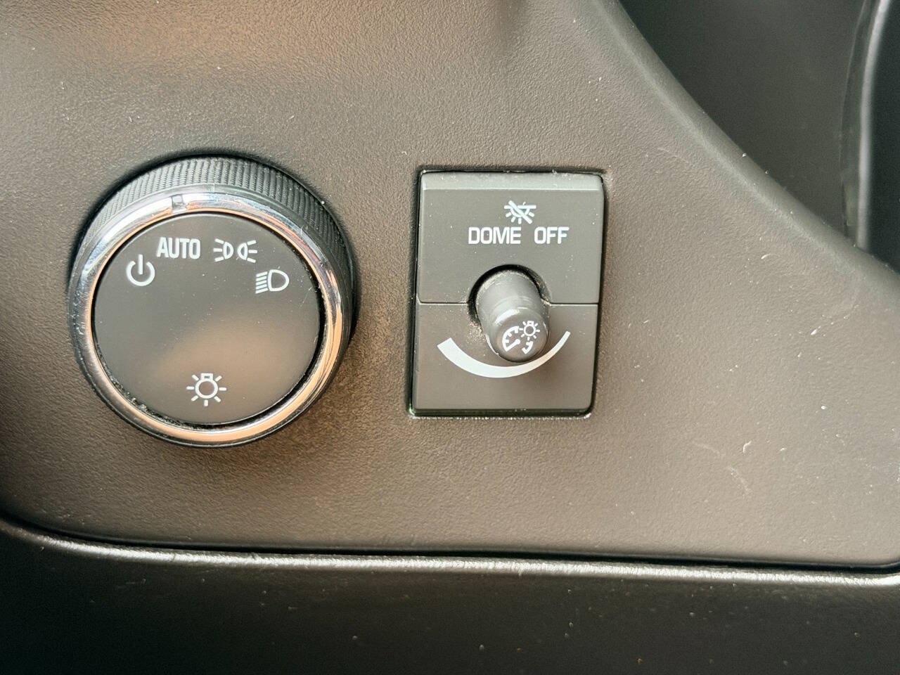 Used 2018 Chevrolet Express 2500 RWD image 28