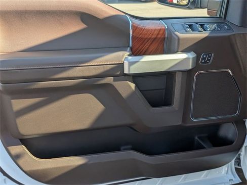 Used 2022 Ford F250 King Ranch w/ King Ranch Ultimate Package image 12