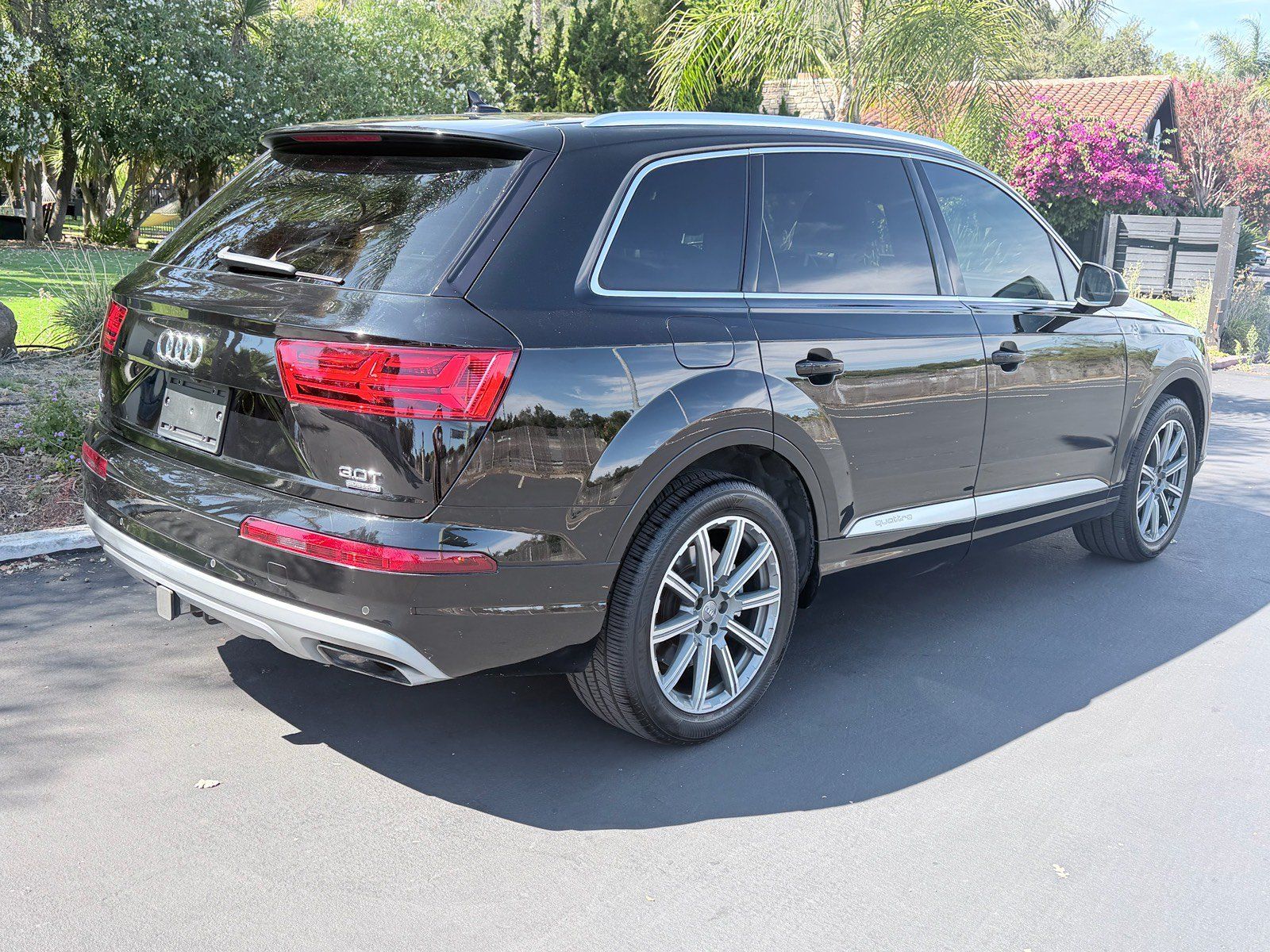 Used 2017 Audi Q7 3.0T Premium Plus w/ Premium Plus Package AWD/4WD image 6