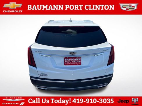 Used 2022 Cadillac XT5 Premium Luxury w/ Technology Package AWD/4WD image 5