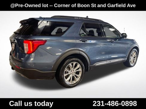 Used 2020 Ford Explorer XLT w/ Equipment Group 202A AWD/4WD image 5