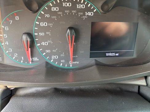 Used 2020 Chevrolet Trax LS w/ Tint and Cruise Package image 10