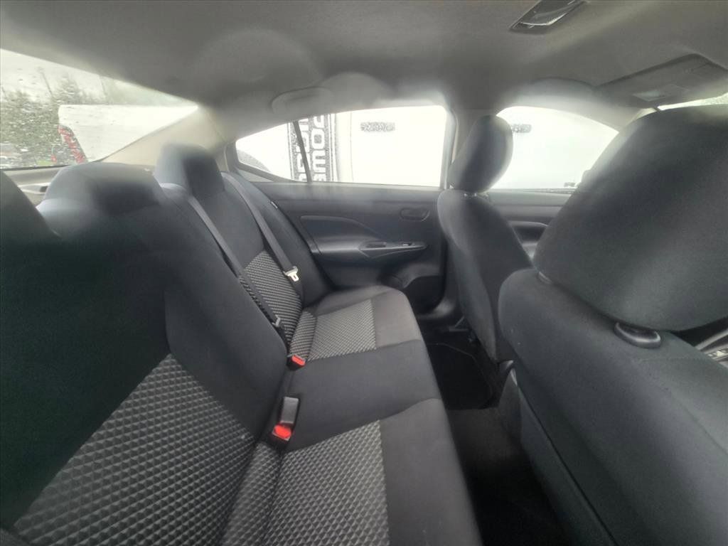 Used 2024 Nissan Versa S FWD image 6