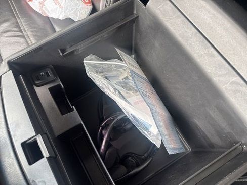 Used 2018 GMC Yukon XL Denali image 42