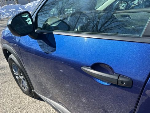 Used 2021 Nissan Rogue S image 11