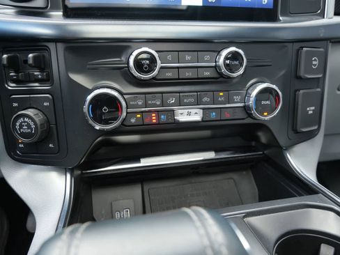 Used 2022 Ford F150 Limited image 23