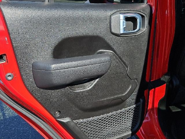 Used 2022 Jeep Gladiator Sport AWD/4WD image 18