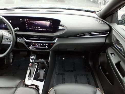 Used 2025 Buick Envista Avenir FWD image 18