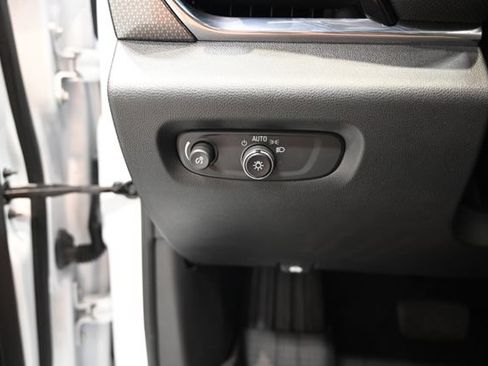 Used 2022 Chevrolet Traverse Premier w/ LPO, Floor Liner Package AWD/4WD image 26