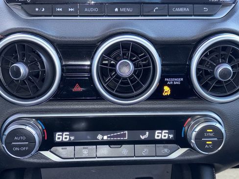 Used 2021 Nissan Sentra SR image 12