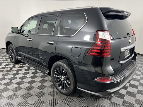 Used 2022 Lexus GX 460 Luxury w/ Sport Design Package image 10