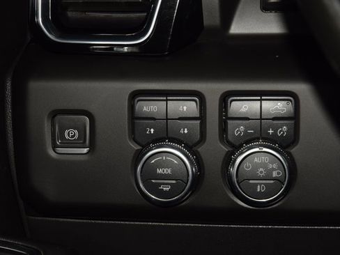 Used 2024 GMC Sierra 1500 Denali w/ Technology Package image 37