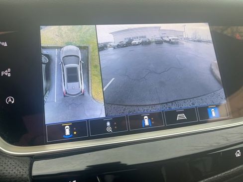 Certified 2023 Cadillac XT5 Premium Luxury w/ Technology Package image 8