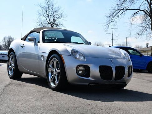 Used 2008 Pontiac Solstice GXP w/ Premium Package image 14