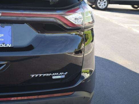 Used 2018 Ford Edge Titanium w/ Equipment Group 301A image 6