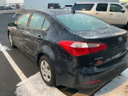 Used 2016 Kia Forte LX image 8