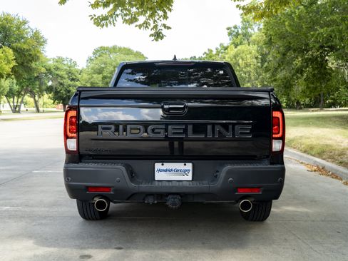 Used 2024 Honda Ridgeline Black Edition image 8