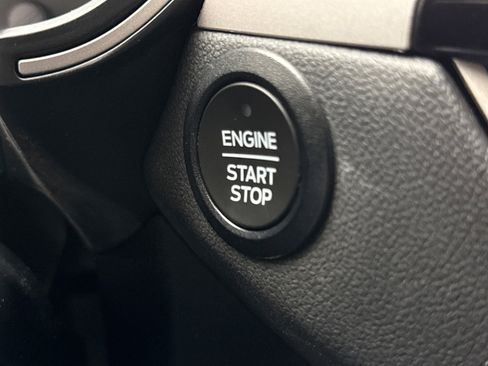 Used 2022 Ford Escape SE w/ Convenience Package image 19