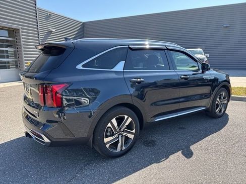 Used 2024 Kia Sorento EX AWD/4WD image 6