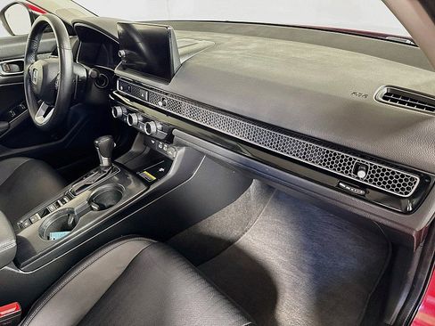 Used 2022 Honda Civic Touring image 29