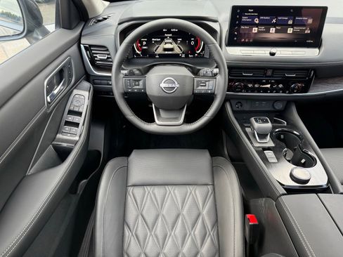 New 2026 Nissan Rogue Platinum AWD/4WD image 25