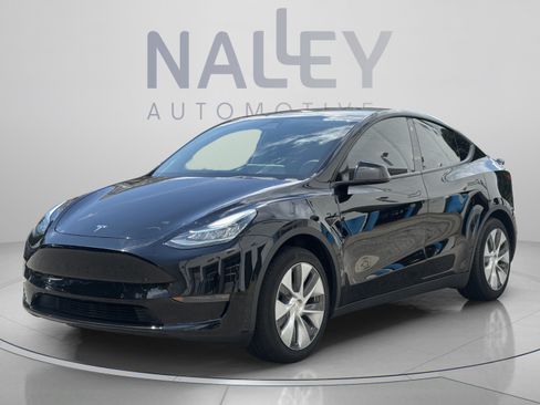 Used 2022 Tesla Model Y Long Range AWD/4WD image 1
