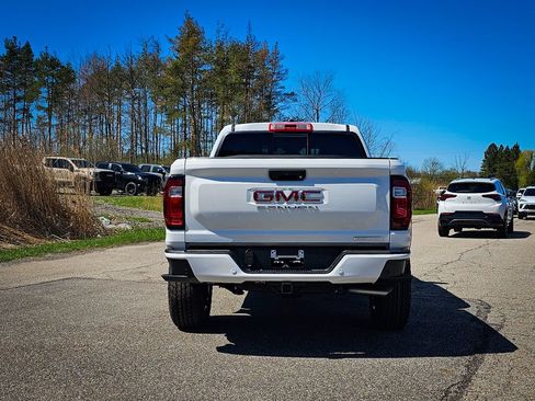 New 2026 GMC Canyon Elevation w/ Convenience Package AWD/4WD image 4