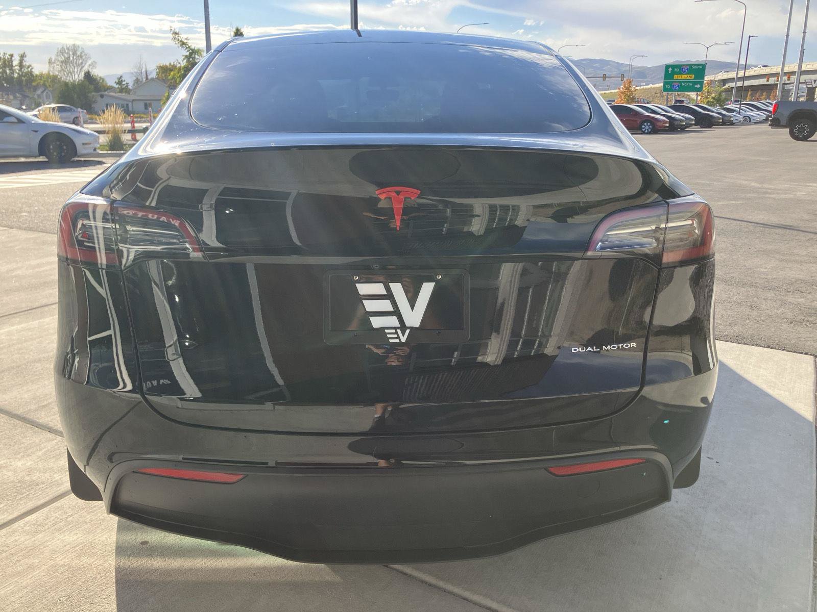 Used 2023 Tesla Model Y Long Range AWD/4WD image 7