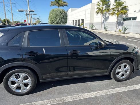 Used 2024 Honda HR-V LX image 11