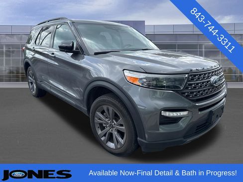 Used 2023 Ford Explorer XLT w/ Equipment Group 202A AWD/4WD image 1
