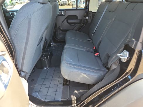 Used 2025 Jeep Wrangler Unlimited Sport AWD/4WD image 21