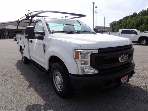 Used 2022 Ford F350 XL w/ Power Equipment Group RWD image 11