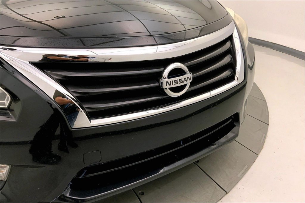 Used 2015 Nissan Altima 3.5 SL FWD image 29