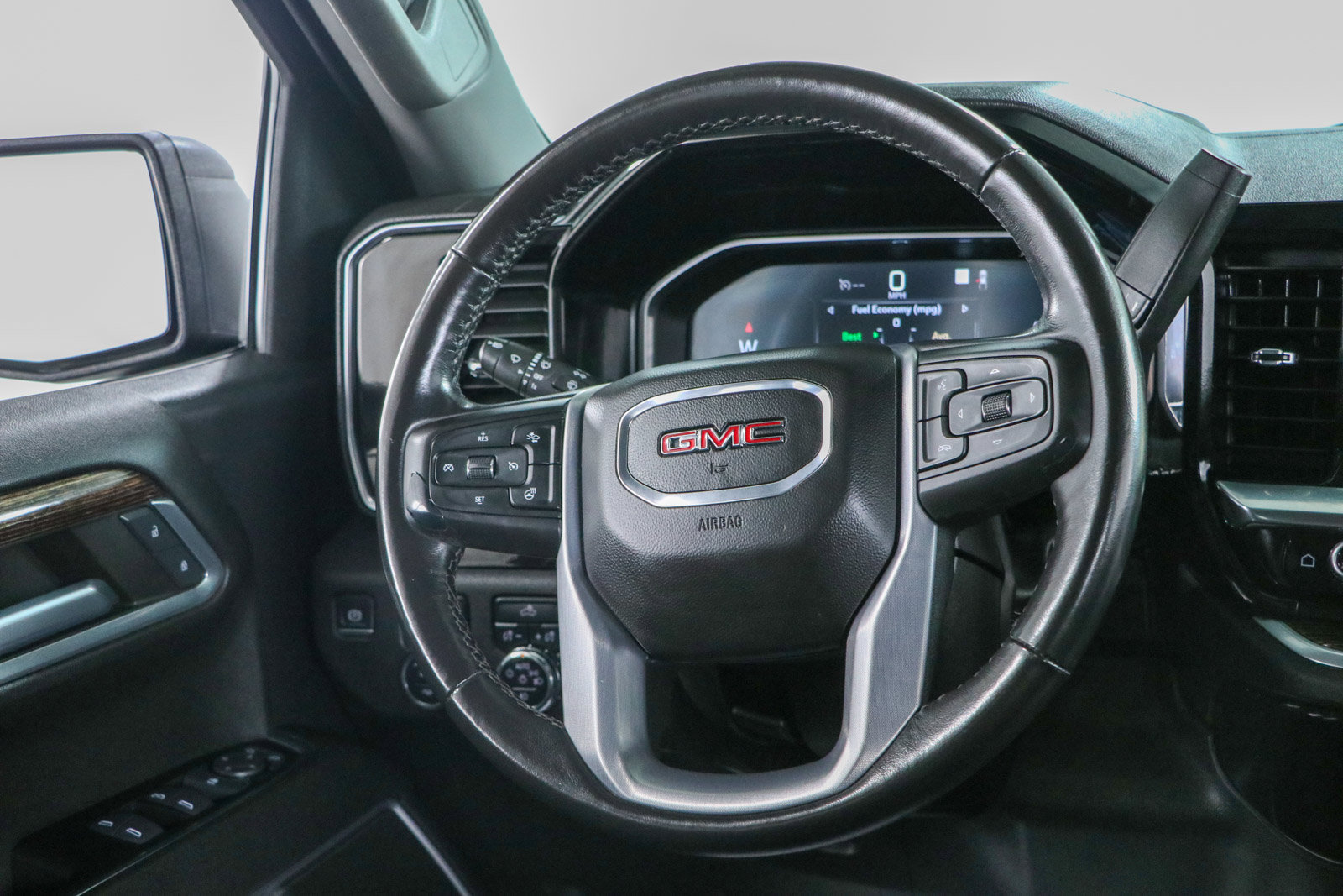 Used 2022 GMC Sierra 1500 Elevation AWD/4WD image 14