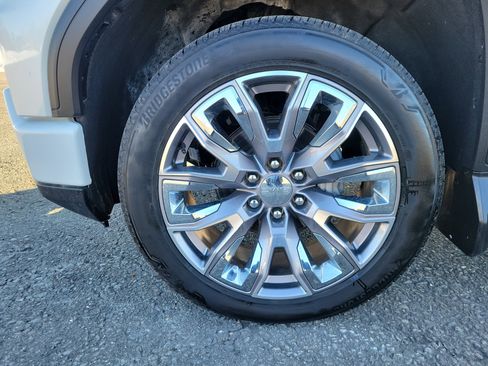 Certified 2024 GMC Sierra 1500 Denali image 12