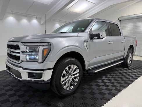 Used 2025 Ford F150 Lariat w/ Equipment Group 501A Mid AWD/4WD image 3