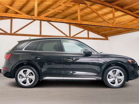 Used 2021 Audi Q5 2.0T Premium Plus w/ Premium Plus Package AWD/4WD image 6