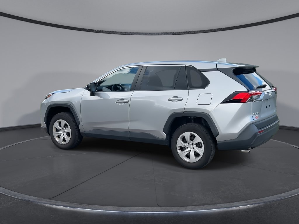 Used 2024 Toyota RAV4 LE FWD image 6