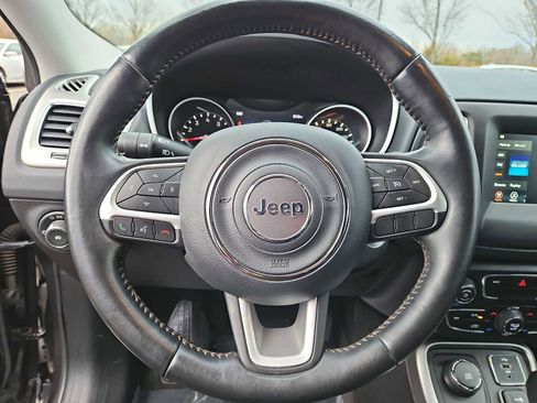 Used 2019 Jeep Compass Latitude w/ Popular Equipment Group image 22