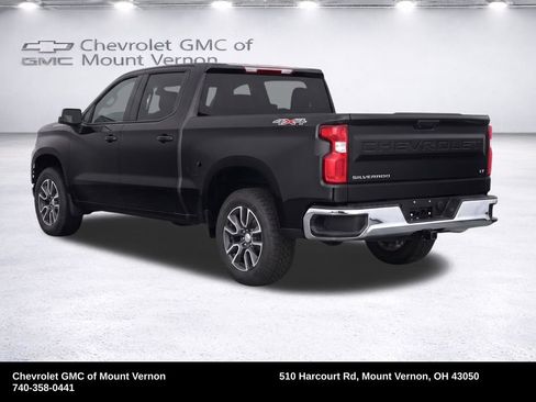 Used 2023 Chevrolet Silverado 1500 LT AWD/4WD image 19