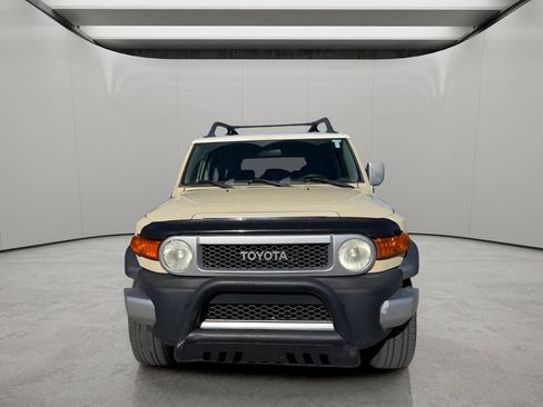 Used 2008 Toyota FJ Cruiser 4WD image 2