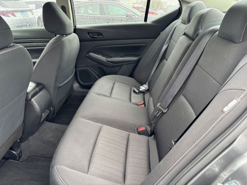 Used 2025 Nissan Altima 2.5 SV FWD image 24