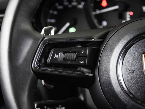 Certified 2026 Porsche Macan image 16