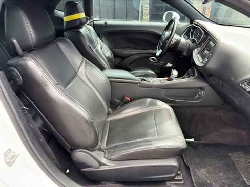 Used 2018 Dodge Challenger GT w/ Driver Convenience Group image 12