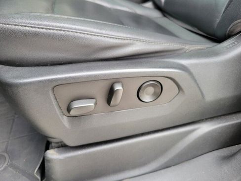 Used 2021 Chevrolet Tahoe Z71 w/ Rear Media and Nav Package image 26