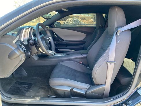 Used 2011 Chevrolet Camaro LS image 16
