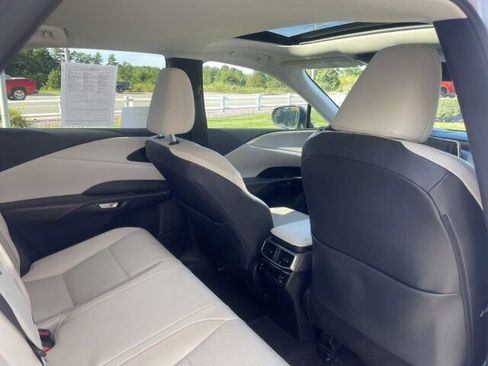 Used 2023 Lexus RX 350 Premium image 15
