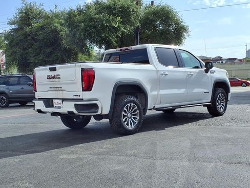 Used 2021 GMC Sierra 1500 AT4 w/ AT4 Premium Package AWD/4WD image 6